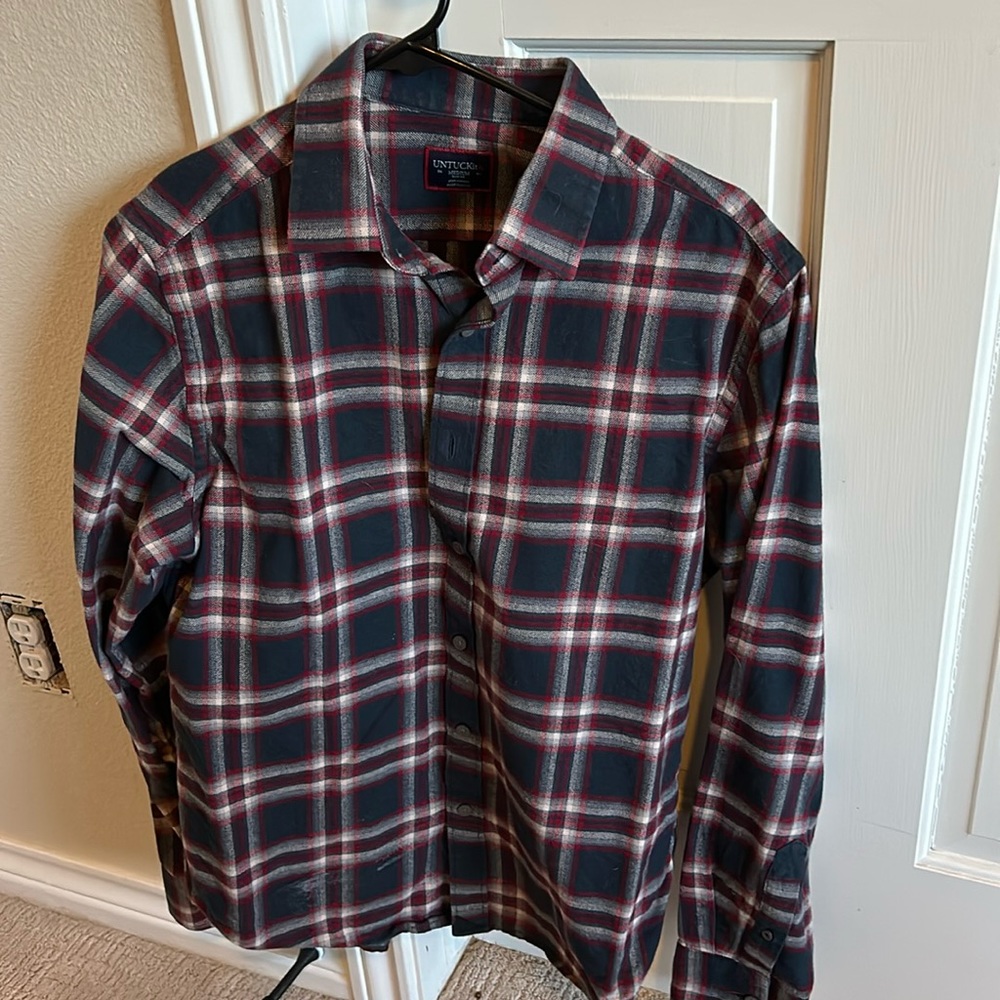 UNTUCKit, navy plaid flannel shirt, men’s size medium